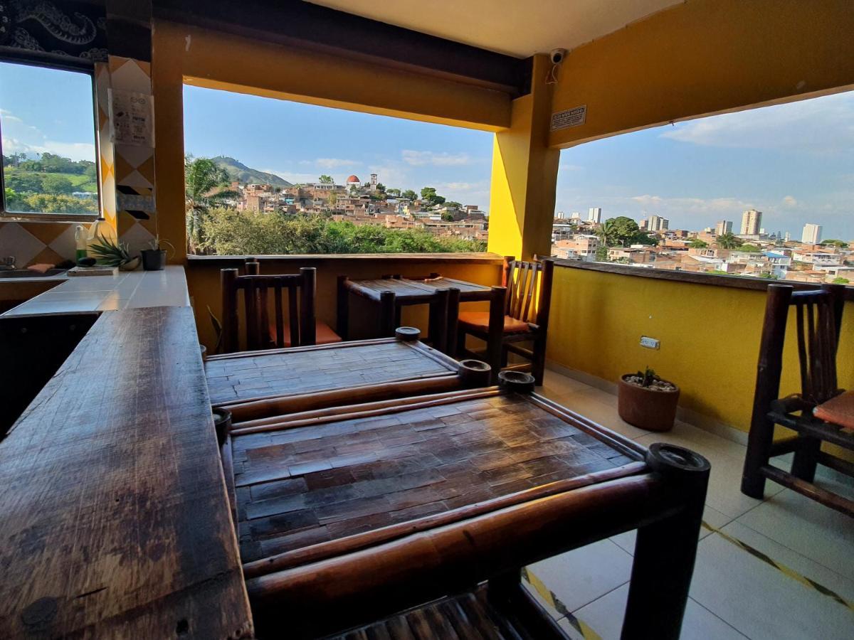 Hostal La Mercedes Street كالي المظهر الخارجي الصورة