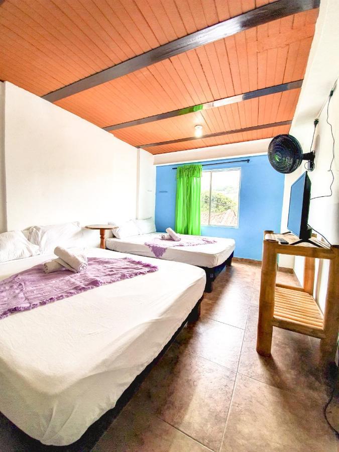 Hostal La Mercedes Street كالي المظهر الخارجي الصورة